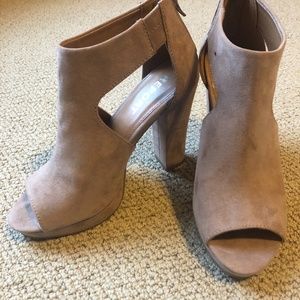 Dry Goods Faux Suede 6inch Heels w/ Peep toe
